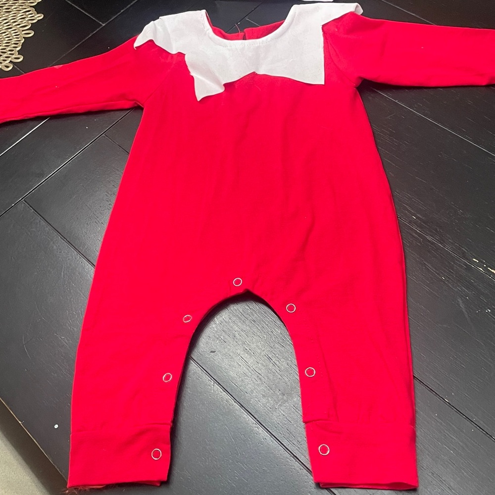 New Red & White Holiday Outfit w/Hat Baby Santa Clause Costume 12-18 months
